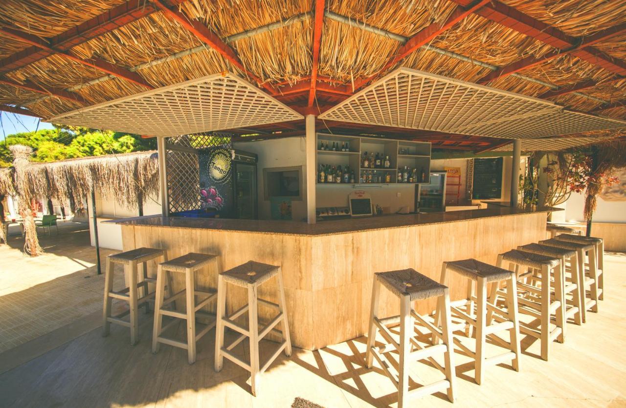 Hotel Pine Bay Club (Adults Only) Karavas  ภายนอก รูปภาพ
