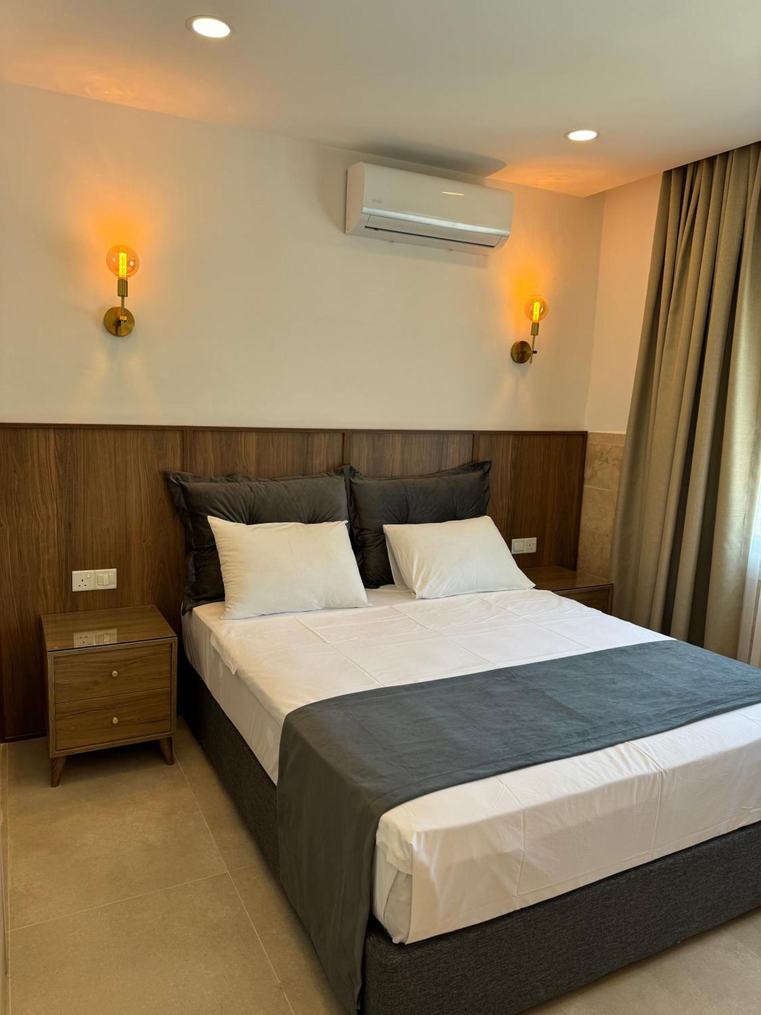 Hotel Pine Bay Club (Adults Only) Karavas  ห้อง รูปภาพ